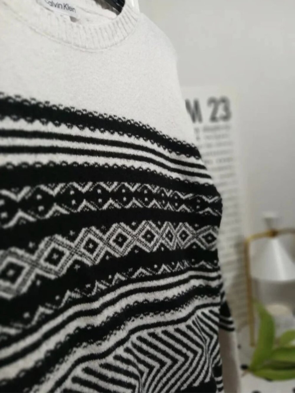 Black & White Patterned Sweatshirt